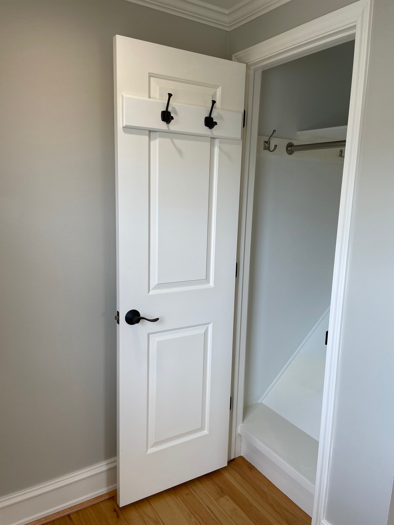 Primary 1st closet - 1620 Graefield Rd