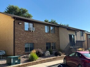 Building Photo - 1122 Yuma St