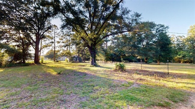 Building Photo - 3881 Gober Rd