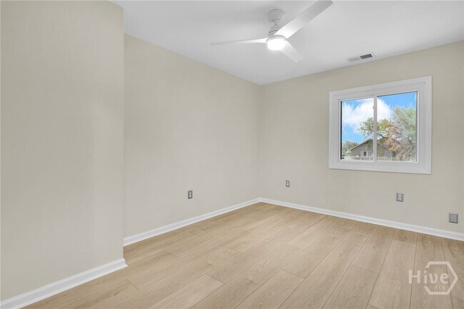 Building Photo - 12502 Apache Ave