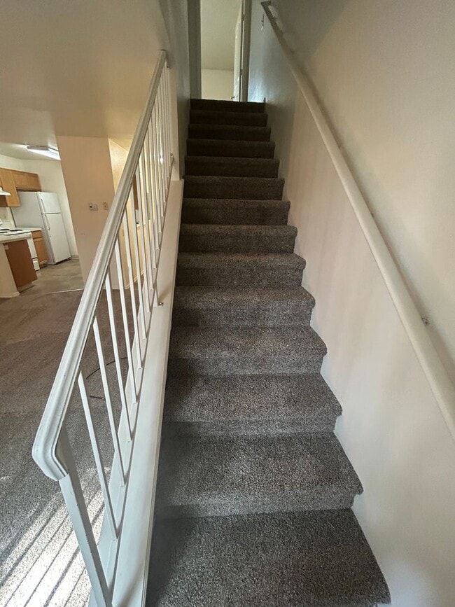 Building Photo - 2 bedrooms 1.5 bathroom with large living room, large kitchen PLUS 1 car garage. Bedrooms are huge