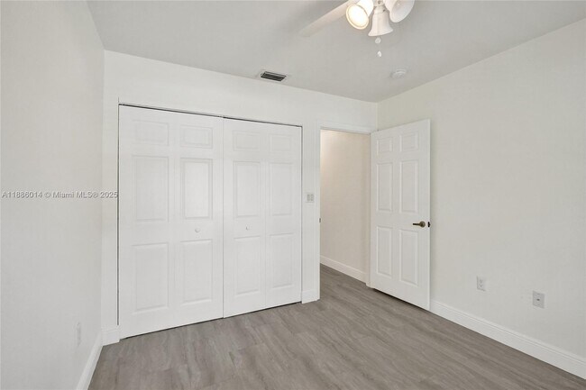 Building Photo - 4161 Sapphire Terrace
