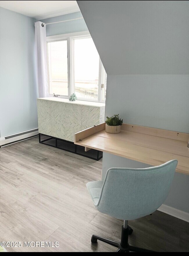 Building Photo - 241 Westmont Ave