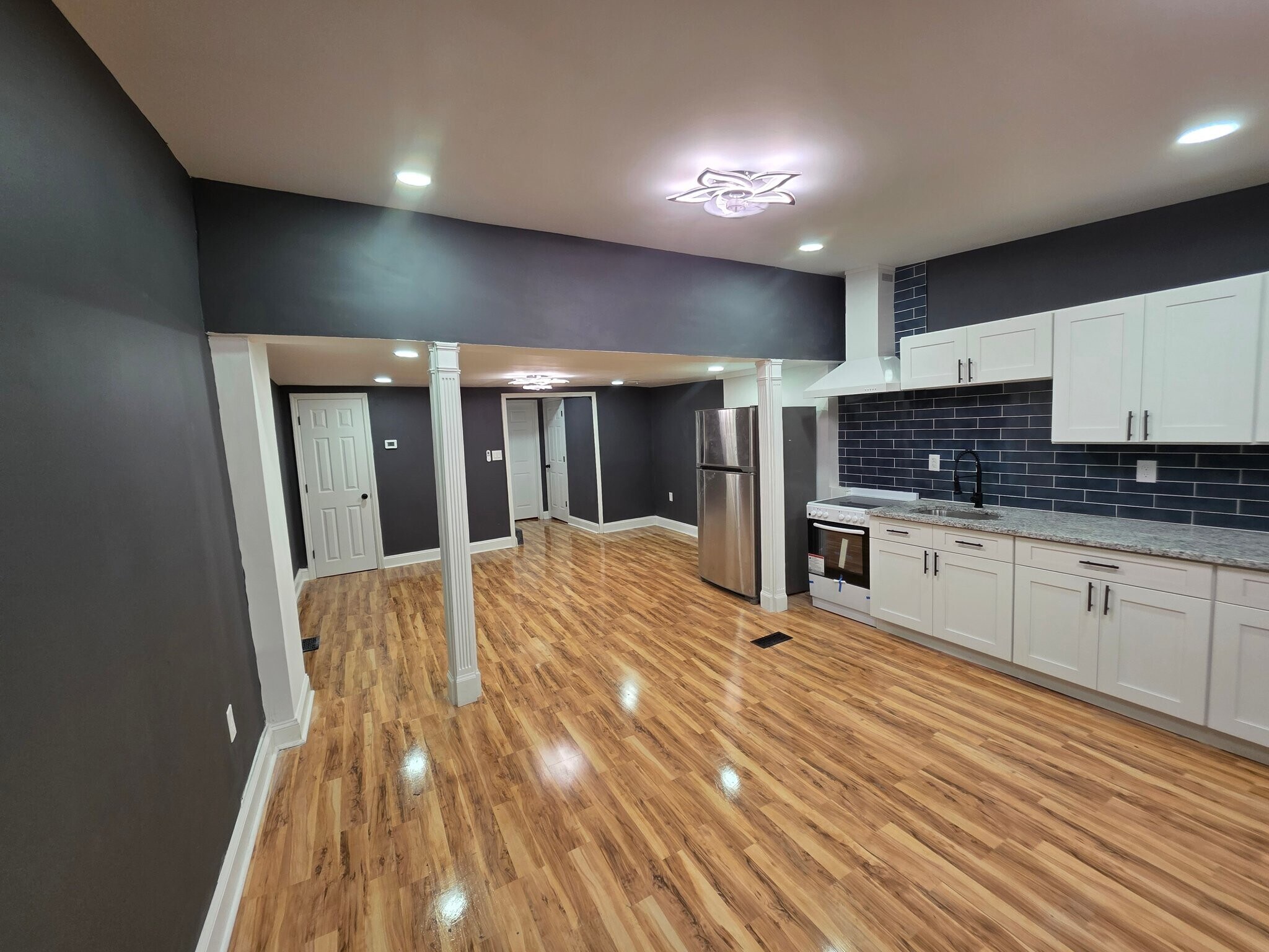 Building Photo - 4317 Elizabeth St