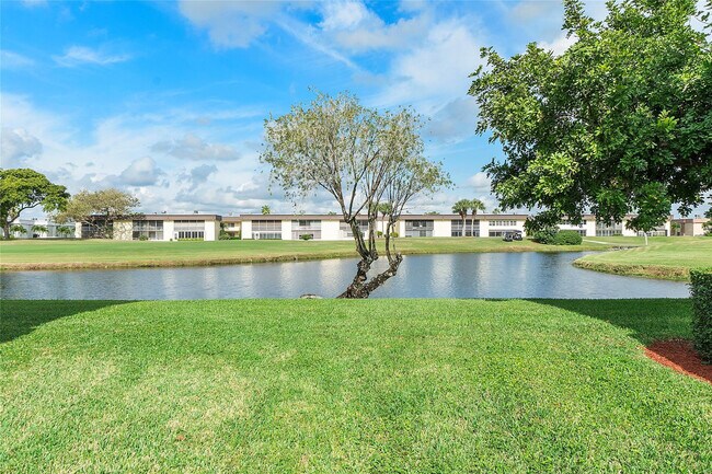 Building Photo - 347 Capri H