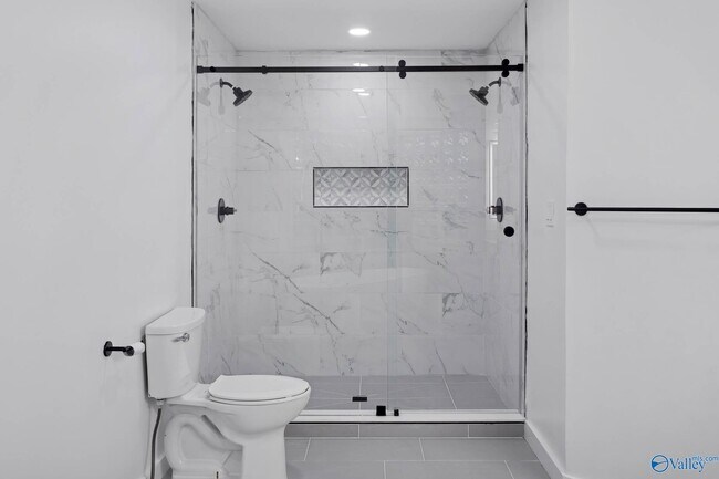 Building Photo - 203 Arrowfeather Dr