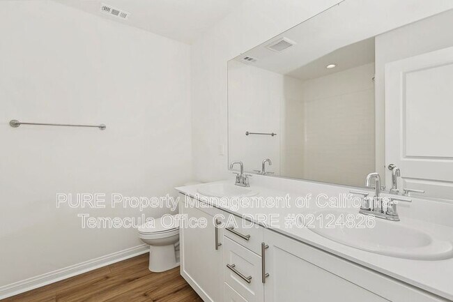 Building Photo - 4237 Ladrillo St
