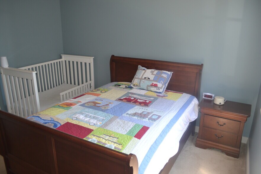 Building Photo - 1117 W Monroe St