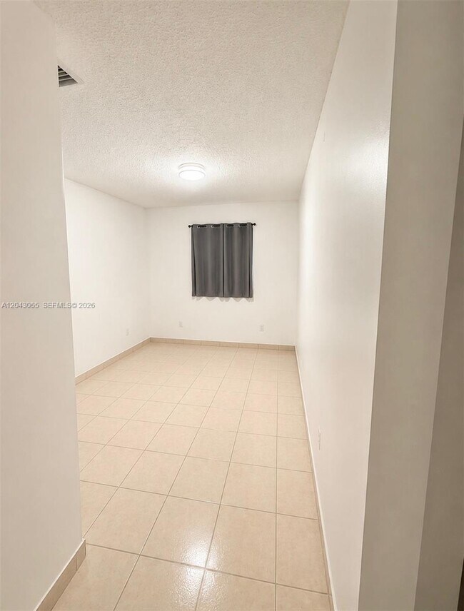 Building Photo - 8475 SW 156th Ct