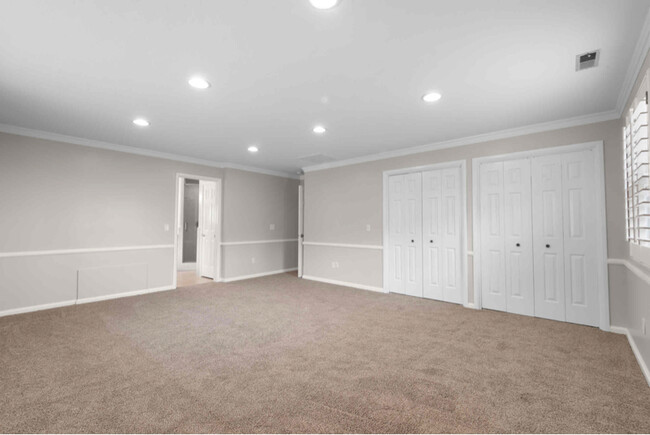 Building Photo - 3528 S 900 E