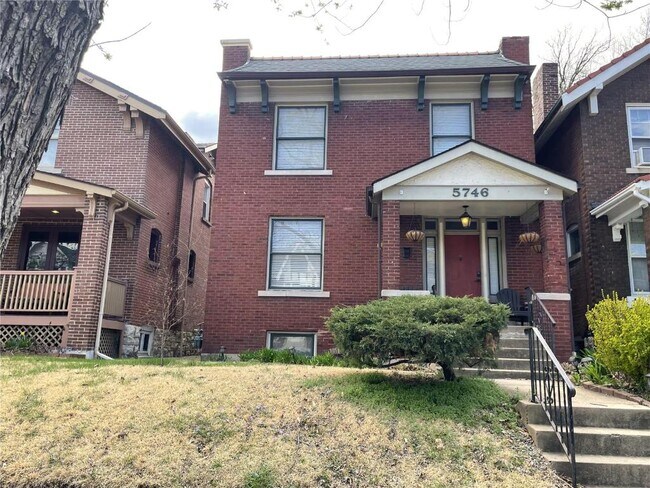 Building Photo - 5746 De Giverville Ave