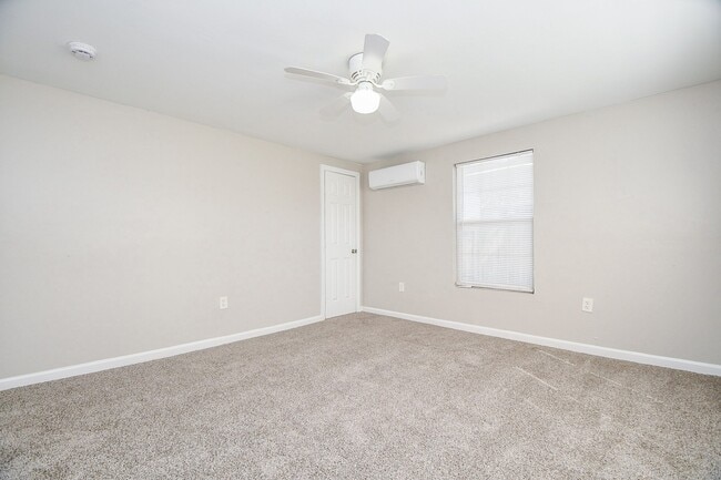 Building Photo - 2928 Wayne St