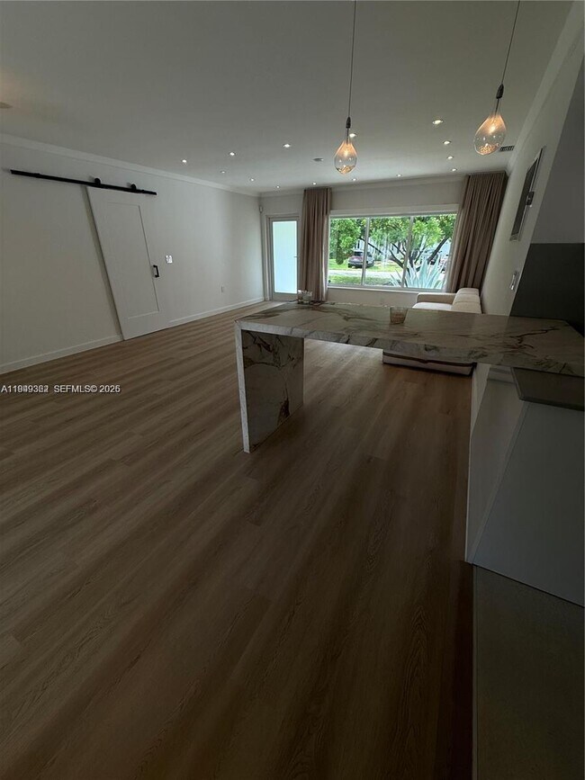 Building Photo - 675 NE 93rd St