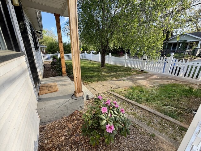 Building Photo - 96 Louisiana Ave