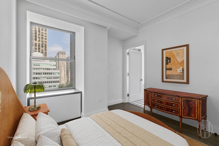 Building Photo - 303 Park Ave