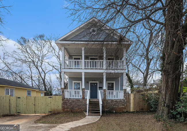 Building Photo - 1223 Wylie St SE