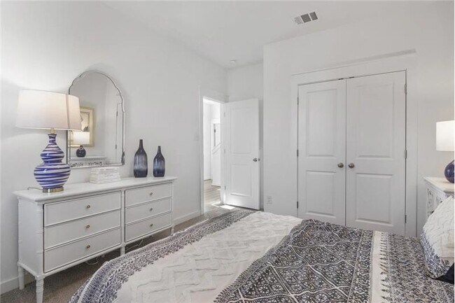 Building Photo - 151 Harvest Meadows Rd