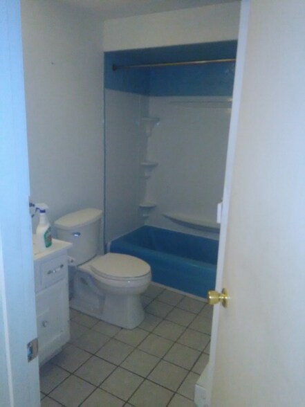 Building Photo - 300 Smithfield Rd