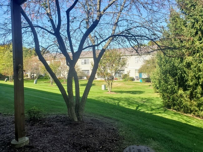 Building Photo - 1236 Brookdale Dr