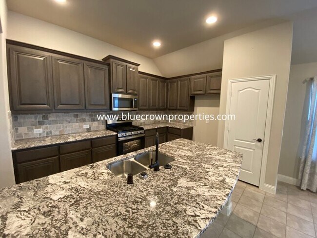 Building Photo - 5211 Pentridge Dr