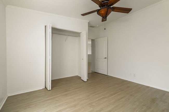 Building Photo - 7647 Navigator Ct