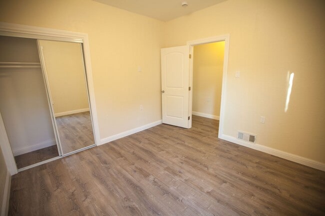 Building Photo - 161 Peoria St