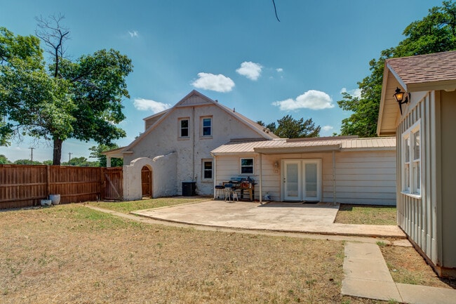 Building Photo - 5320 25th St