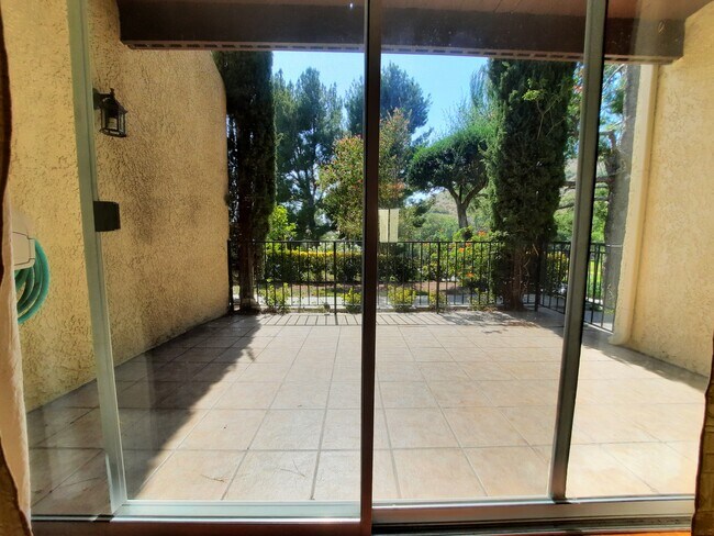 Building Photo - 7955 Vía Latina