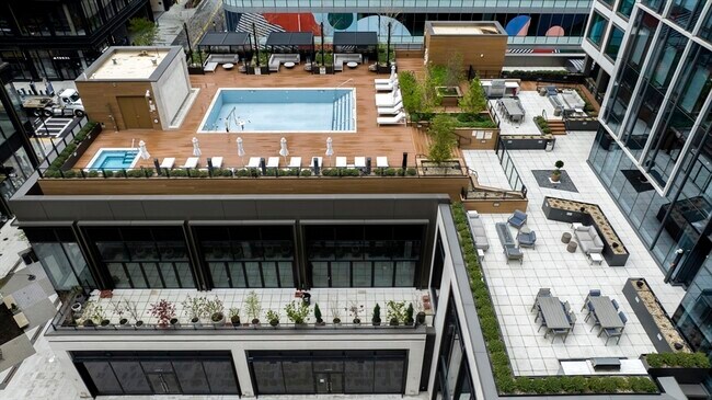 Building Photo - 133 Seaport Blvd