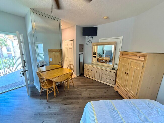 Building Photo - 9967 Perfect Dr