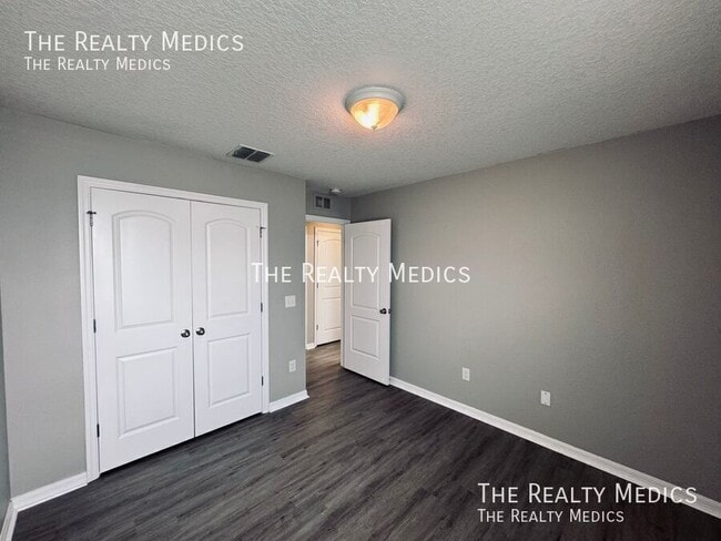 Building Photo - 2148 Ontario Way