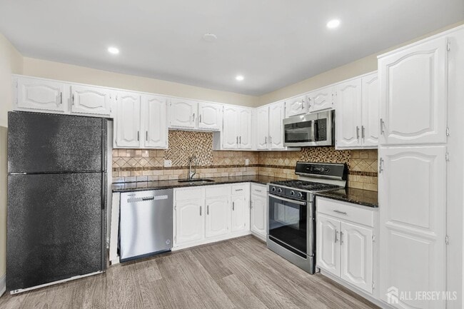 Building Photo - 163 Hidden Hollow Ct