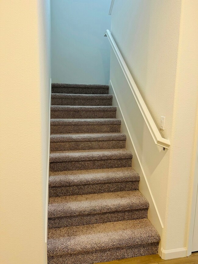 Building Photo - 5433 Riverview Ln