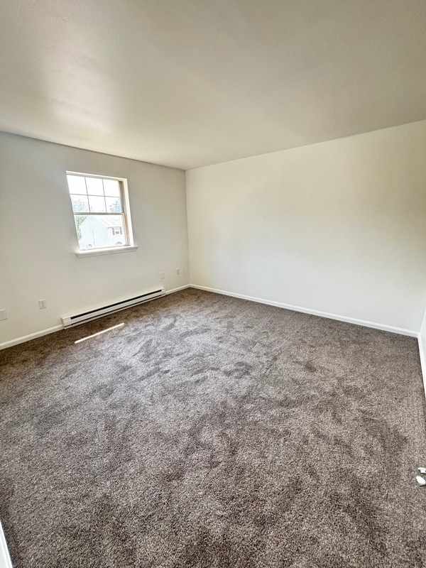 Building Photo - 447 Garland Cir