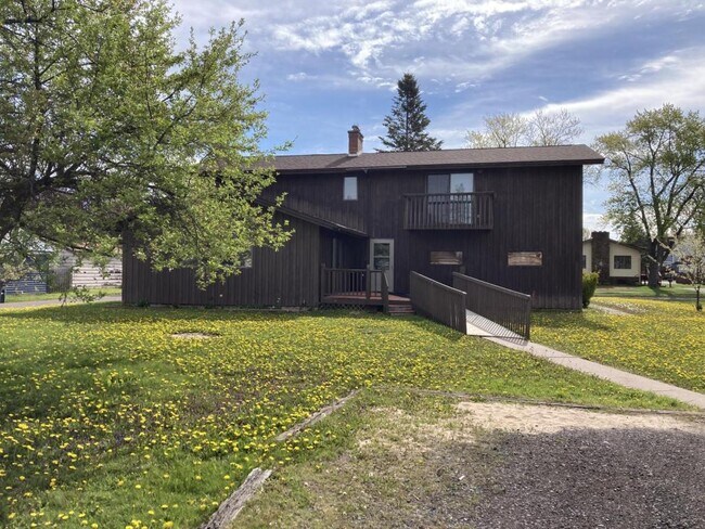 Building Photo - 5617 1/2 Ogden Avenue