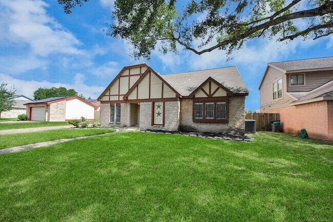 Building Photo - 115 Squires Bend