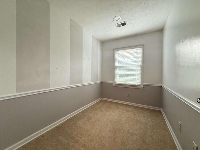 Building Photo - 8710 Mt Rushmore Dr