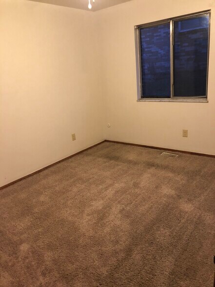 Bedroom - 4336 Fair Oaks Rd