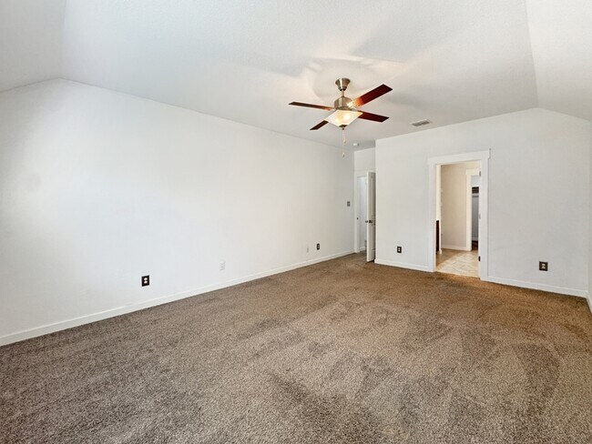 Building Photo - 13806 Quiet Fox Ln