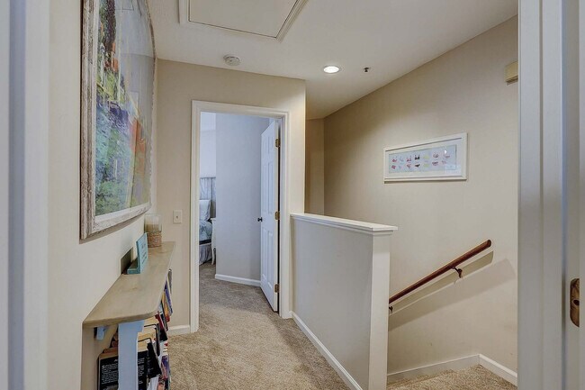 Building Photo - 19 Lemoyne Ave