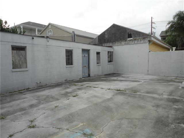 Building Photo - 1124 Josephine St