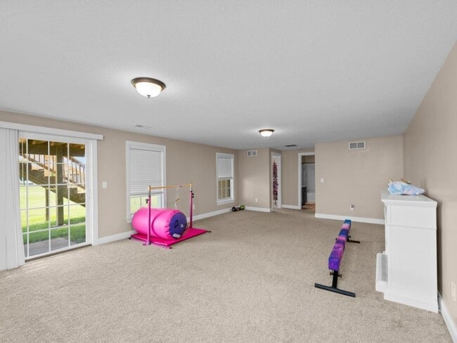 Building Photo - 67 Cobblestone Ln