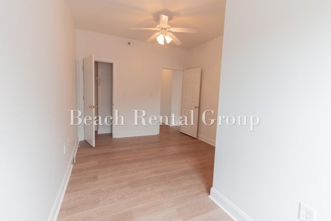 Building Photo - 2029 Silvercrest Dr