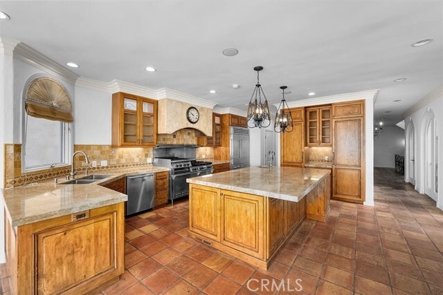 Building Photo - 1500 The Strand