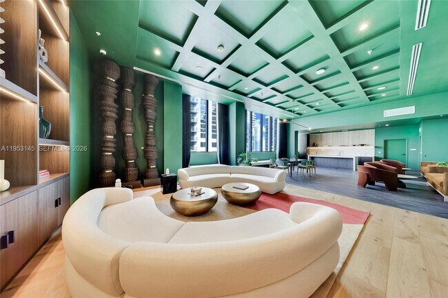 Building Photo - 11 NE 6th St