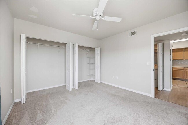 Building Photo - 1025 Villagio Cir