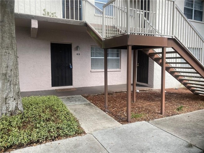 Building Photo - 9115 Tudor Dr