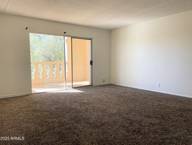 Building Photo - 7910 E Camelback Rd