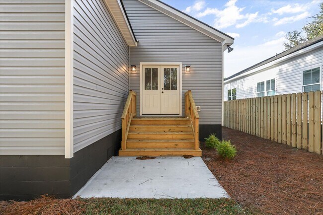 Building Photo - 5404 Mildred St