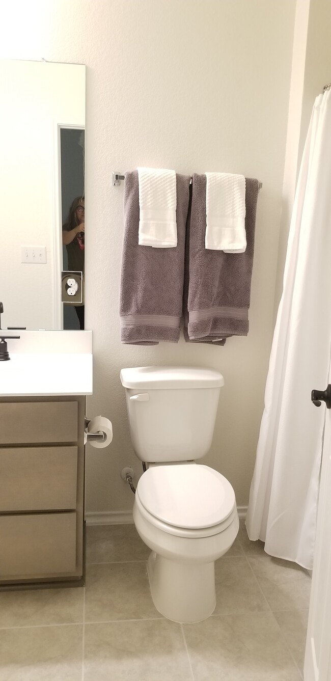 Building Photo - 6213 Albany Sleigh Dr